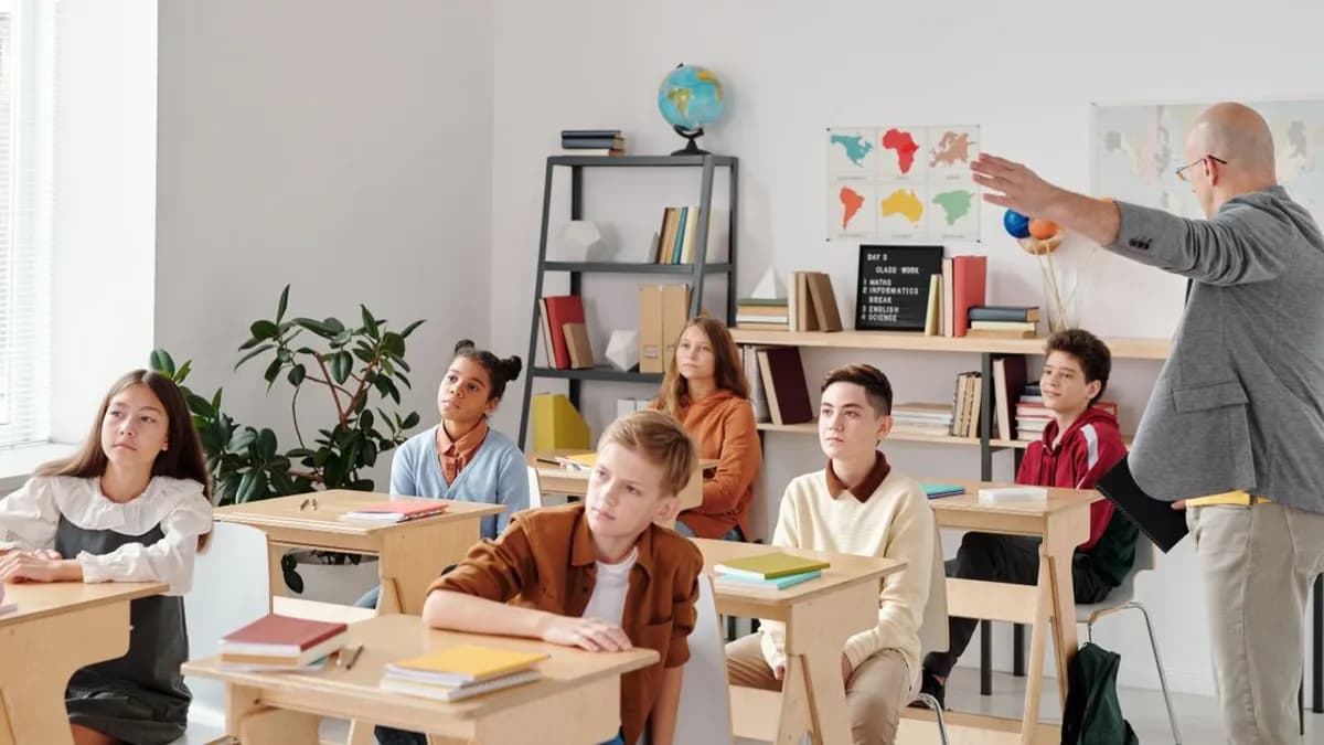 Clasificarea unghiurilor: tipuri, exemple și exerciții