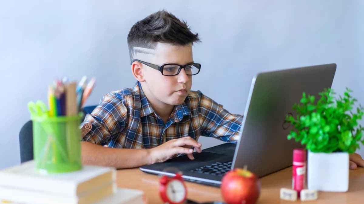 Imperfectul explicat cu exemple reale pentru clasele 5-8